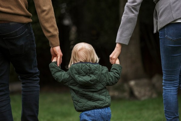 Estudio revela vínculo entre enfermedades en la infancia y falta de hijos en la vida adulta