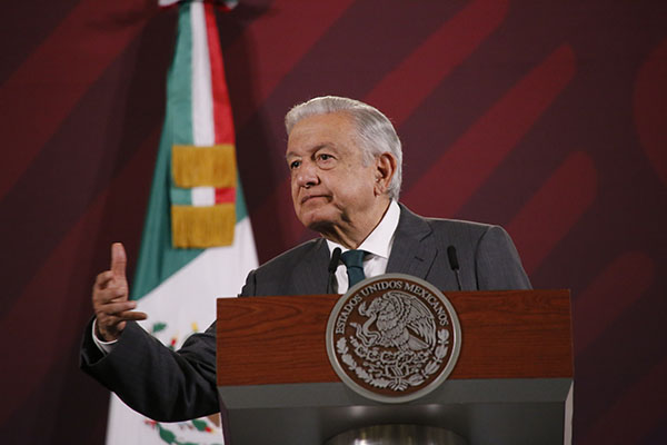 López Obrador apoya alianza con expriistas ante elecciones de 2024