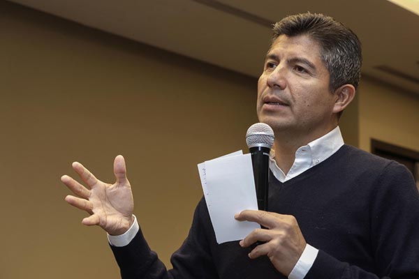 Eduardo Rivera participa en el conversatorio ciudadano “Diálogos por la Democracia”
