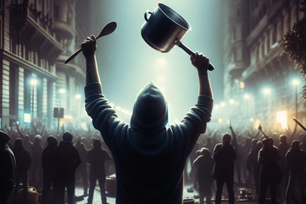 Los cacerolazos, una forma de protesta popular que regresa a Argentina