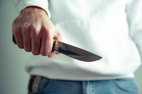 Sujeto asesina a su esposa y a sus cuatro hijos en París