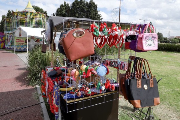 Entrega Ayuntamiento de San Andrés Cholula carritos para fomentar el consumo local