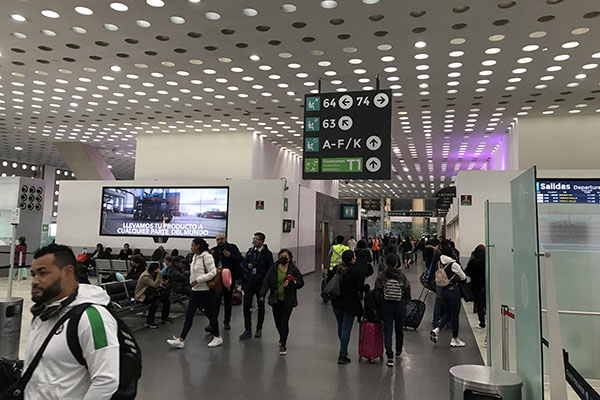 ¿Por qué viajar en avión en CDMX será más caro en 2024?
