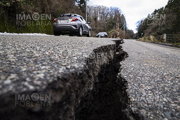 Confirman 55 muertos por fuertes terremotos en Japón en medio de réplicas