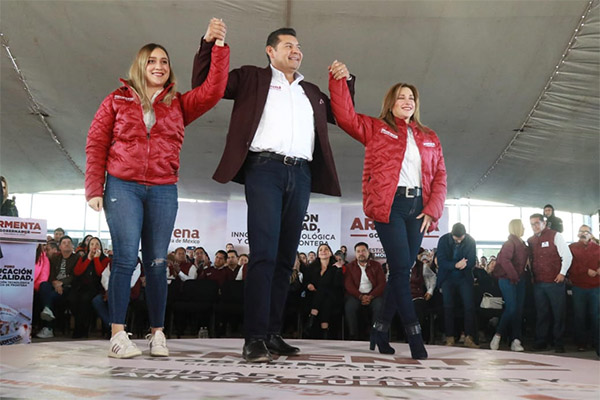Apostar por educación y desarrollo tecnológico generará calidad de vida a poblanos: Armenta
