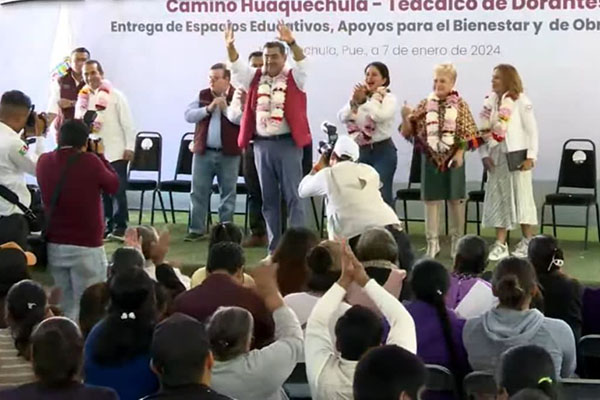 Inicia Sergio Salomón rehabilitación del camino Huaquechula-Teacalco