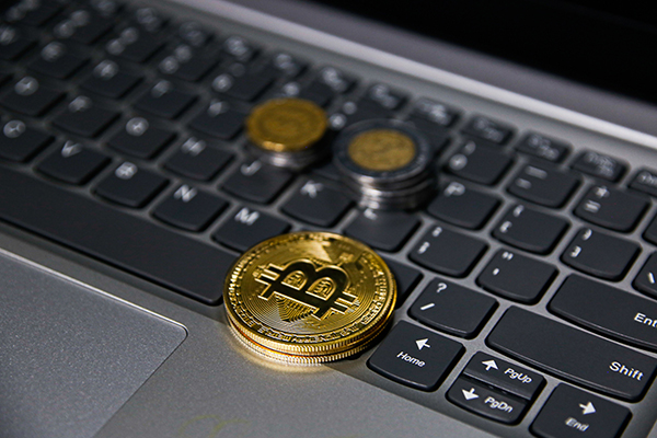 Transacciones ilícitas de criptomonedas alcanzan los 24,000 mdd en 2023