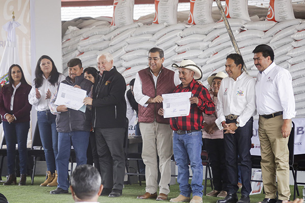 Arranca en Tepeaca el programa nacional de Fertilizantes para el Bienestar