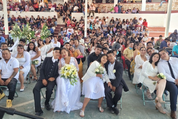 Con jornada de “Matrimonios Comunitario Gratuitos”, gobierno estatal fortalece tejido social