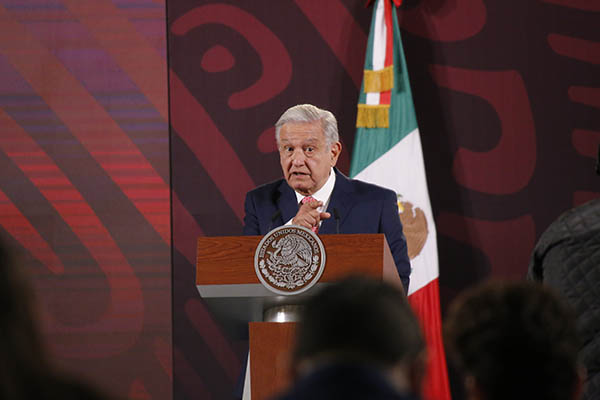 López Obrador vuelve a negar censura a medios tras salida de Azucena Uresti de Milenio
