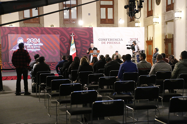 Datos de periodistas acreditados a “mañaneras” fueron hackeados por opositores, dice AMLO