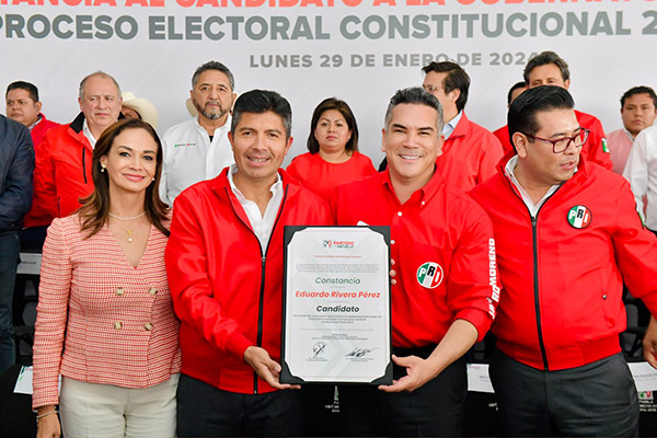 Toma protesta Alejandro Moreno a Lalo Rivera como candidato a la gubernatura de Puebla por el PRI