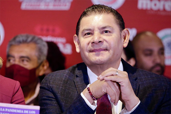 Educación de calidad con vinculación empresarial, logro gubernamental: Armenta