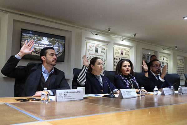 Avala Comisión del Congreso exhorto para que autoridades refuercen seguridad en autopistas