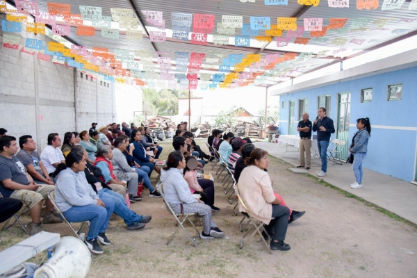 En San Pedro Zacachimalpa invitan a Mario Riestra a recorrer “La Fundación”
