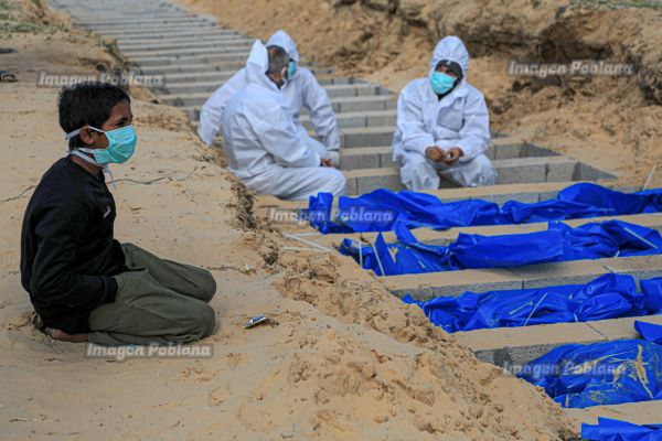 Aumenta a 27,478 cifra de palestinos muertos en Gaza, reporta ministerio
