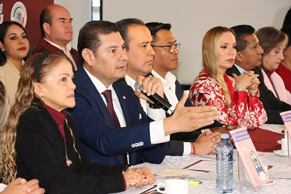 Armenta refrenda apoyo a AMLO para hacer reformas que consoliden la vida política de nuestro país