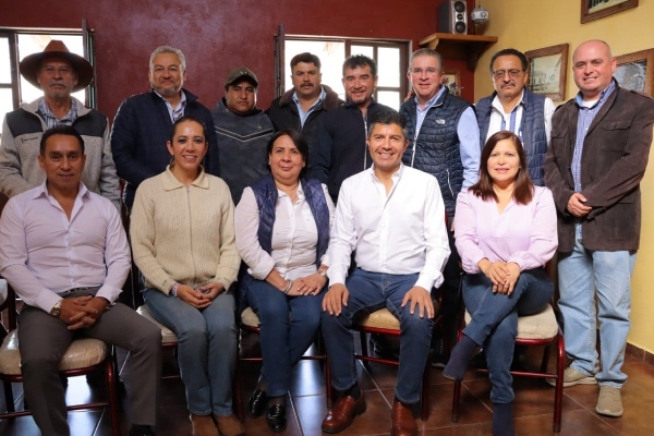 Lalo Rivera se reúne con actores sociales de Zacatlán
