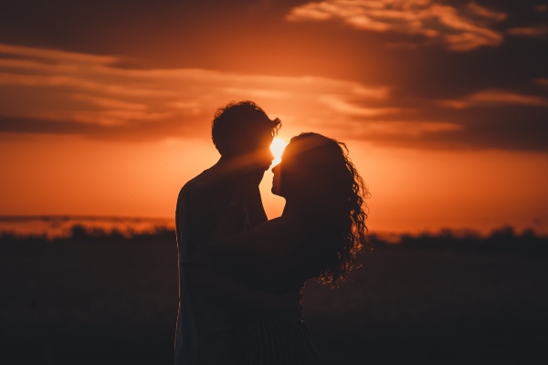 Y a todo esto, ¿cuánto dura el amor y qué le pasa a nuestro cerebro cuando estamos enamorados?