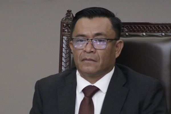 Si sólo tuviéramos órdenes todo pasaría “derechito”: Edgar Garmendia