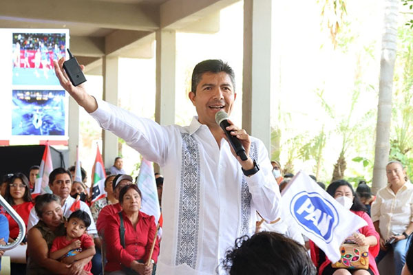Los programas sociales son constitucionales: Lalo Rivera