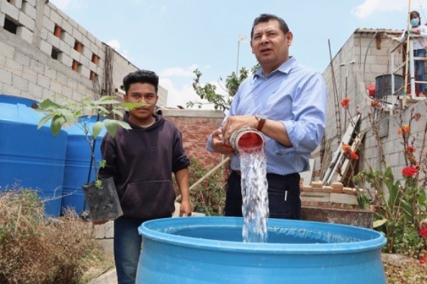 Como derecho irrenunciable, el agua en Puebla es prioridad: Armenta