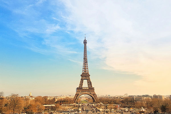 Medios franceses afirman que la torre Eiffel reabrirá el 25 de febrero