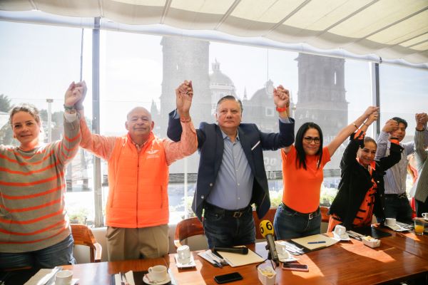 Con 12 mujeres, MC presenta a sus candidatos a diputados federales y senadoras