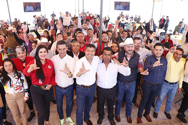 Gobiernos y sociedad deben garantizar un mejor presente y futuro para nuestros hijos: Lalo Rivera