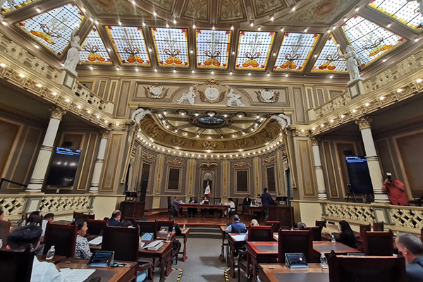 Avala Congreso exhorto para gestionar campañas de vacunación contra el COVID-19 y la influenza