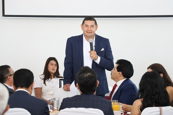 Coincide Armenta con rectores de instituciones privadas en fortalecer estrategia educativa y laboral