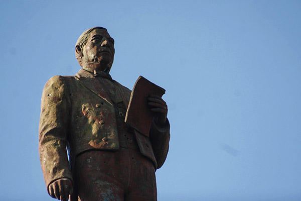 ¿Héroes o villanos? La otra historia de Benito Juárez y más íconos de la historia de México