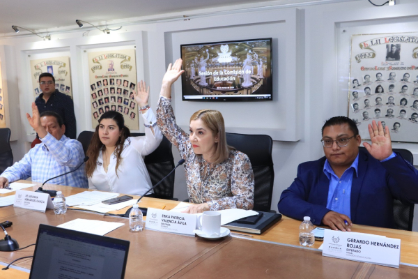 Aprueban reforma para que Educación modifique reconocimientos de validez oficial