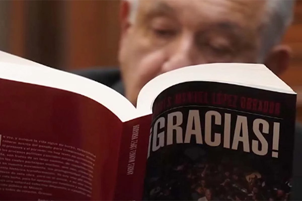 ¿Prohibirán el libro de AMLO? TEPJF revisará el contenido tras denuncia de Xóchitl