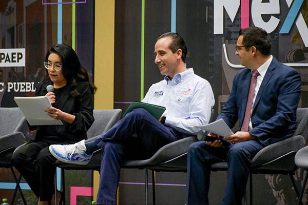 Propone Mario Riestra 20,000 chips con datos móviles para estudiantes
