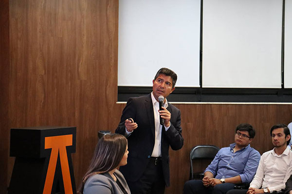 En “Anáhuac vota”, Lalo Rivera invita a universitarios a luchar por sus sueños