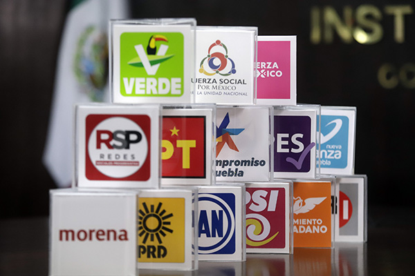 Fuga de liderazgos partidistas en año electoral, una práctica que nunca se acaba