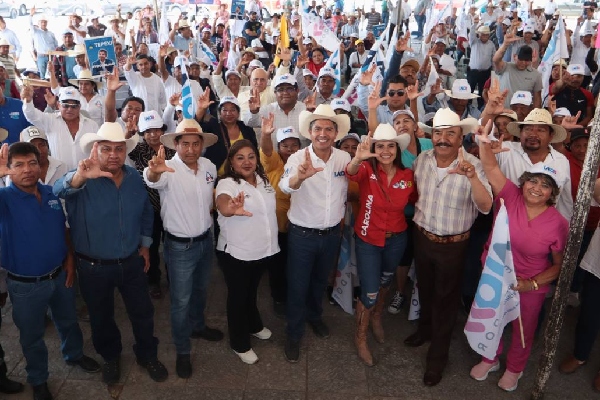 10 unidades móviles de salud llegarán a la Mixteca con Lalo Rivera como gobernador