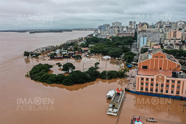 Ascienden a 56 los muertos por las inundaciones en el sur de Brasil