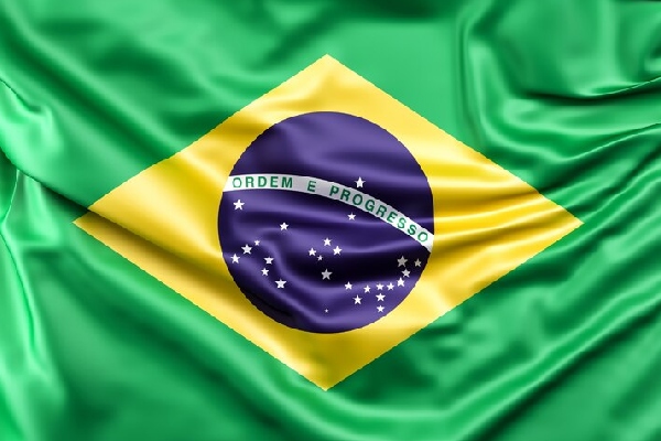 Sube a 126 el número de muertos por las lluvias en el sur de Brasil