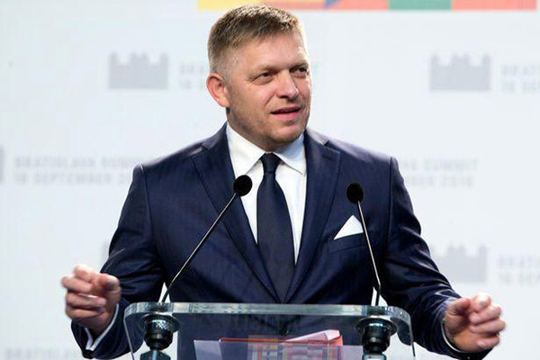 Eslovaquia confirma intento de asesinato contra el primer ministro Robert Fico