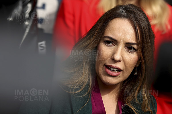 La esposa de Assange pide a Washington cerrar el caso contra el fundador de WikiLeaks