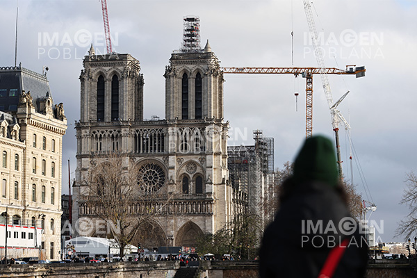 Macron confirma que la catedral de Notre Dame se reabrirá en diciembre de 2024