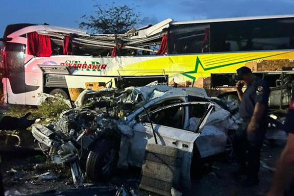 Al menos 11 personas fallecen en Turquía por un accidente de tráfico en cadena