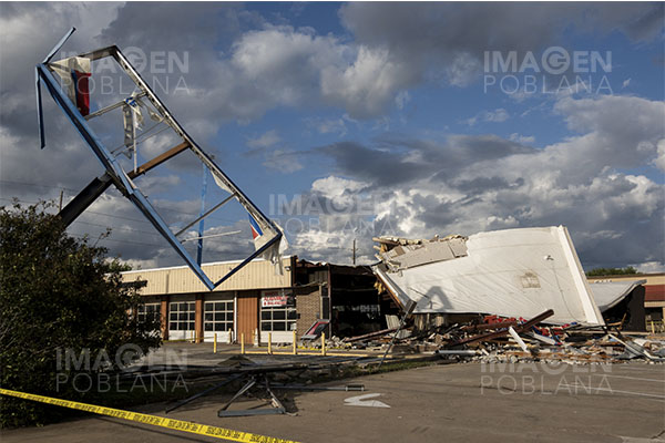 Tormentas y tornados dejan al menos 18 muertos en EU