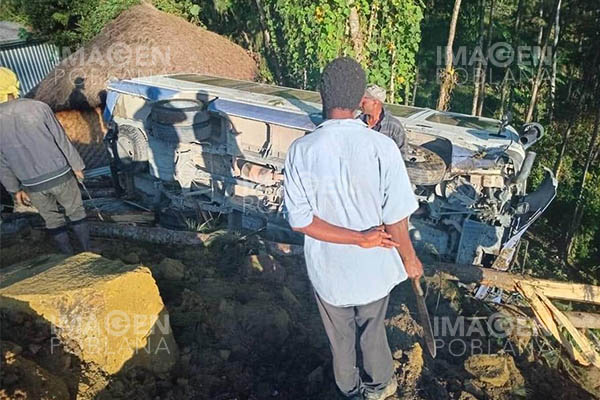 Solo 6 de 2,000 cuerpos sepultados se han recuperado tras deslave en Papúa Nueva Guinea