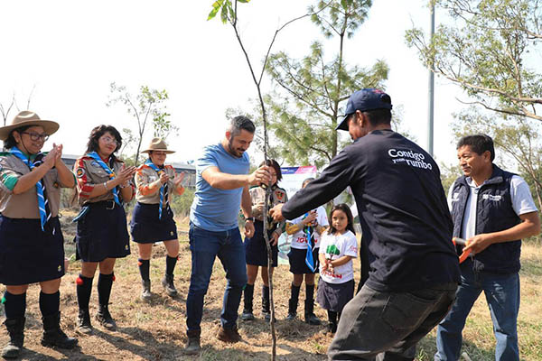Ayuntamiento de Puebla arranca jornada de reforestación