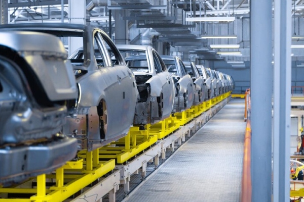 La producción de vehículos en Brasil cae un 27 % en mayo
