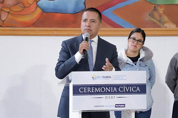 Encabeza Mundo Tlatehui ceremonia cívica correspondiente a julio