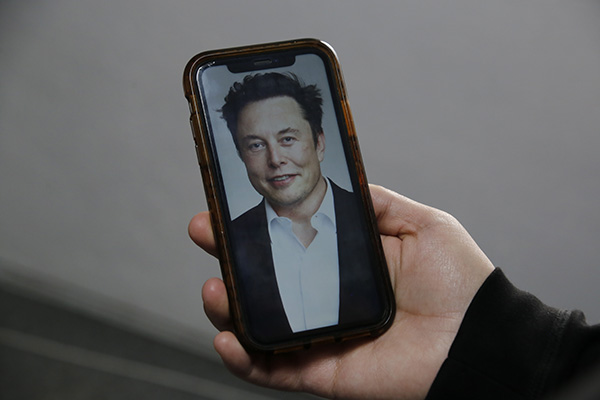 Musk dona 100,000 dólares a las víctimas de tiroteo en mitin de Trump
